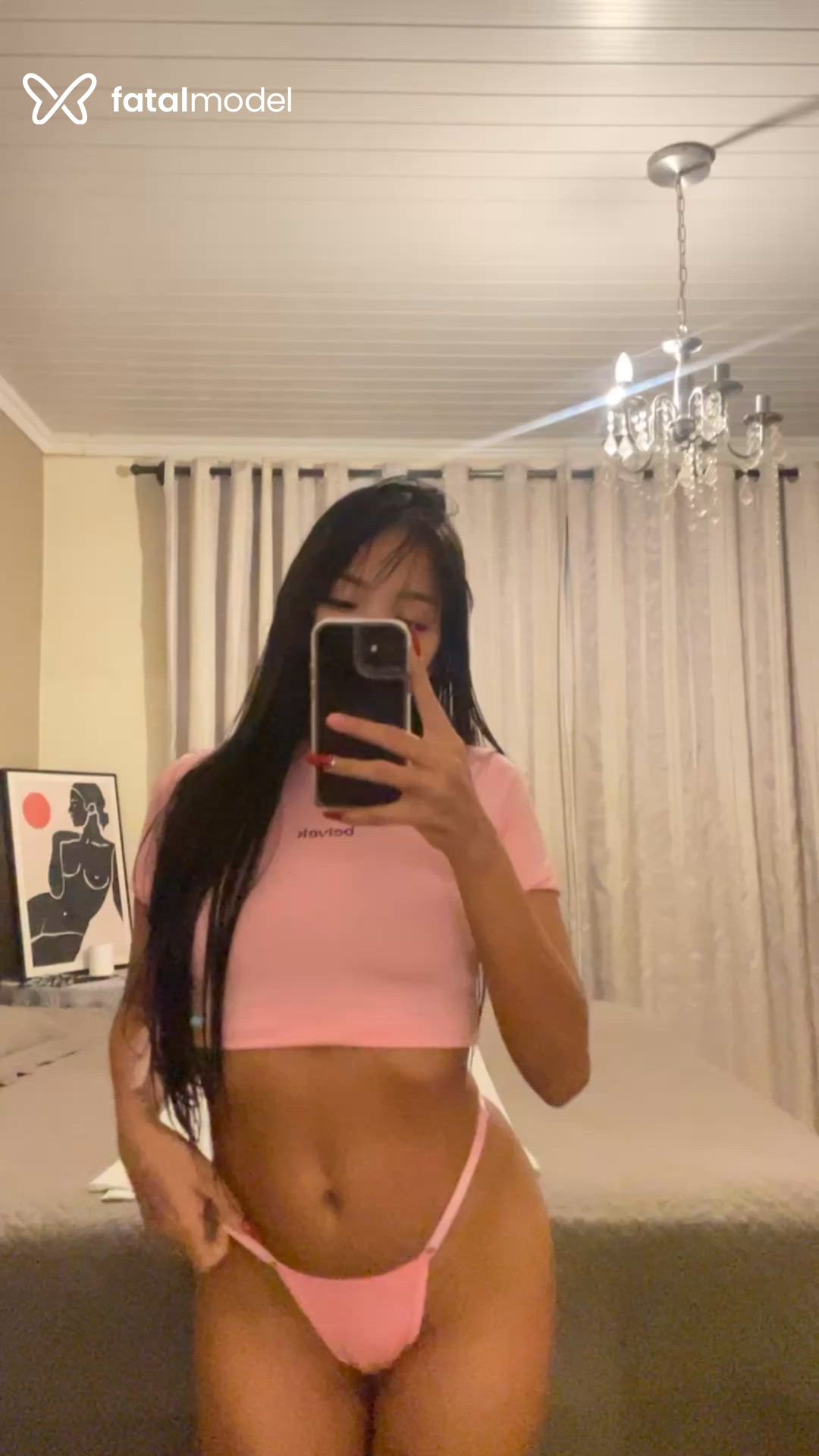 Acompanhante mulher morena (o) de olhos pretos - Sofy Santos