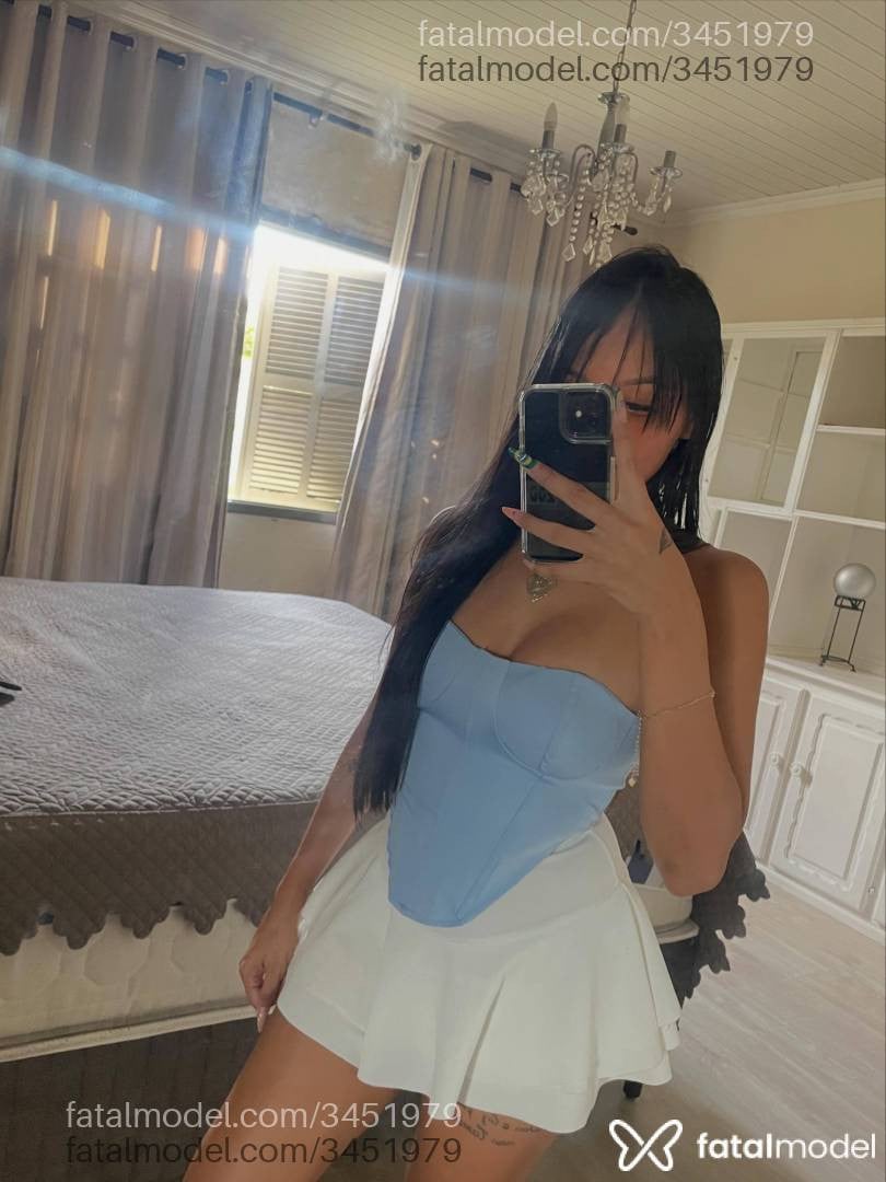 Acompanhante mulher morena (o) de olhos pretos - Sofy Santos
