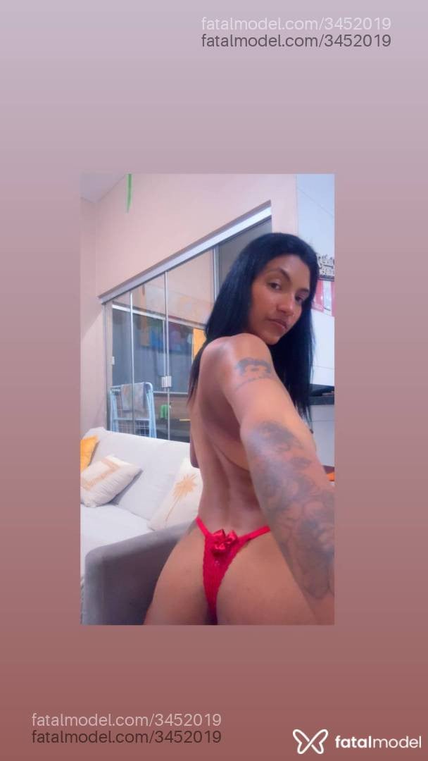 Acompanhante mulher morena (o) de olhos pretos - Luiza