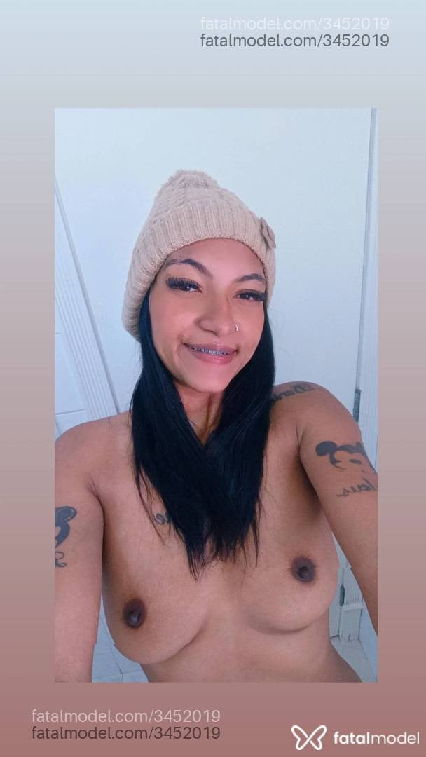 Acompanhante mulher morena (o) de olhos pretos - Luiza