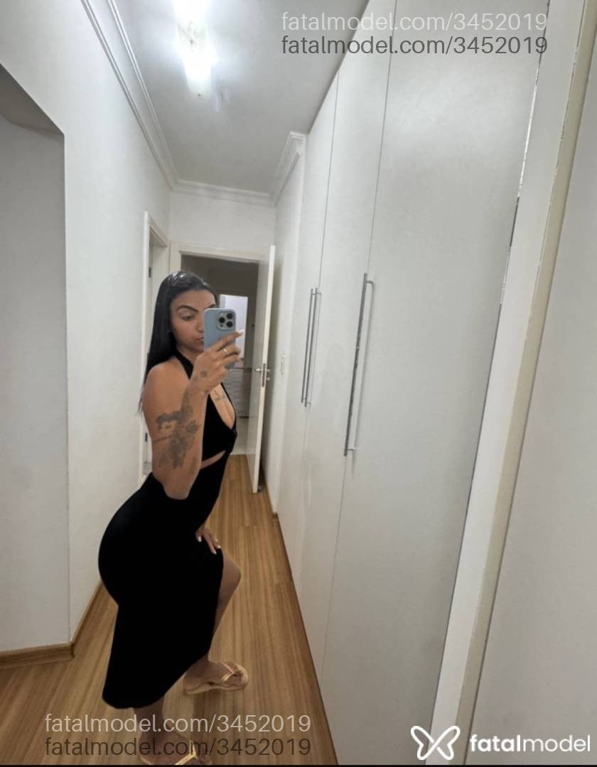 Acompanhante mulher morena (o) de olhos pretos - Luiza