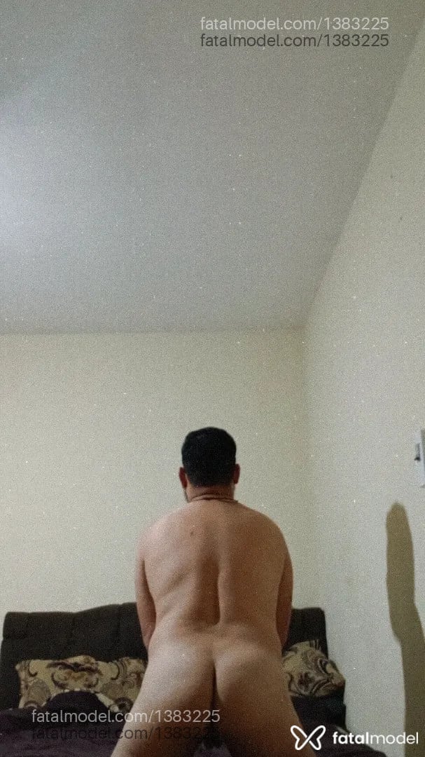 Acompanhante homem morena (o) de olhos castanhos - Anthony