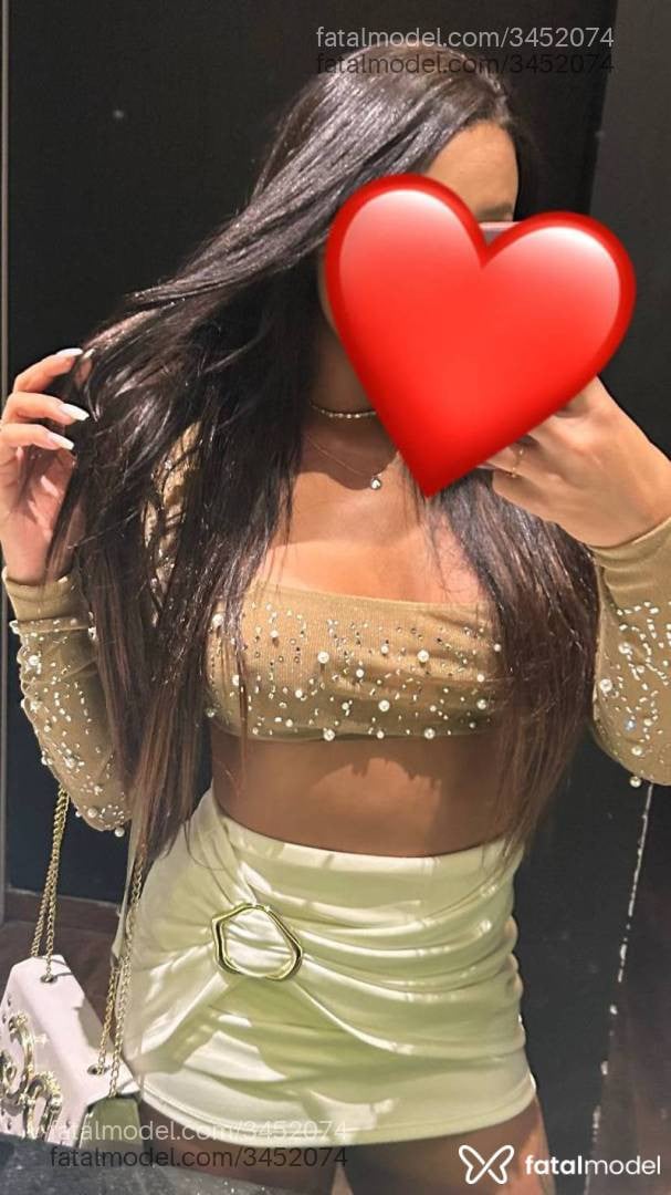 Acompanhante mulher morena (o) de olhos castanhos - Morena