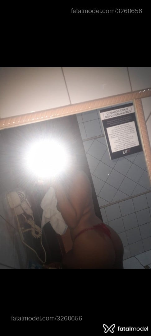 Acompanhante mulher morena (o) de olhos castanhos - Criss
