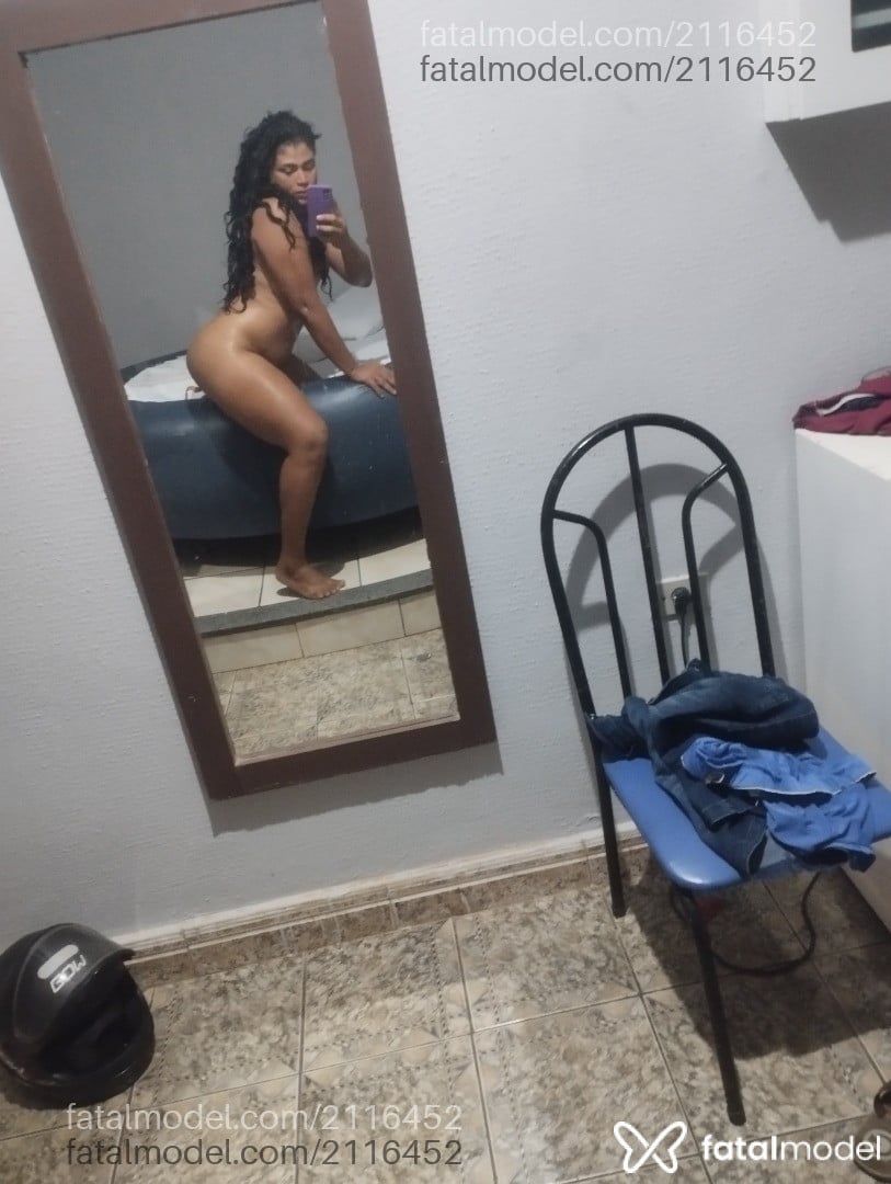 Acompanhante mulher trans morena (o) de olhos castanhos - Jheny