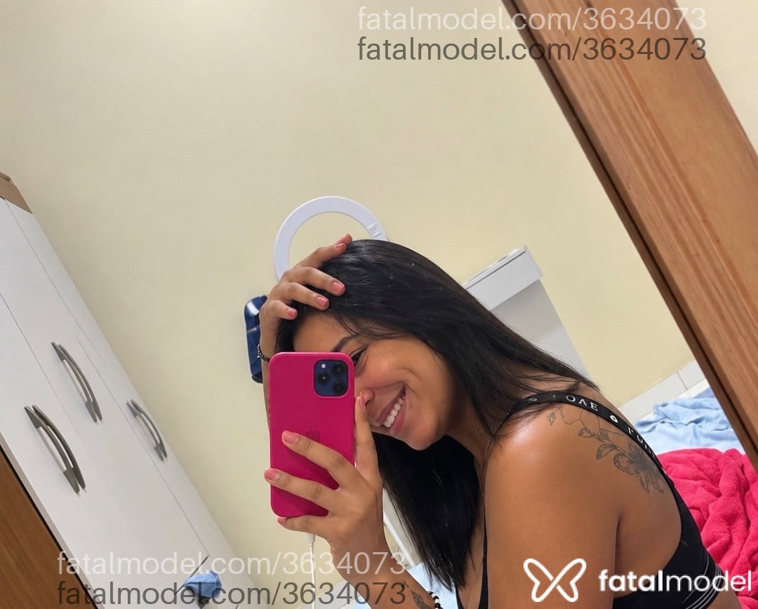 Acompanhante mulher com cabelo castanho de olhos castanhos - Niky