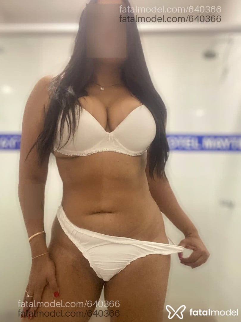 Acompanhante mulher morena (o) de olhos castanhos - Larissa Brito