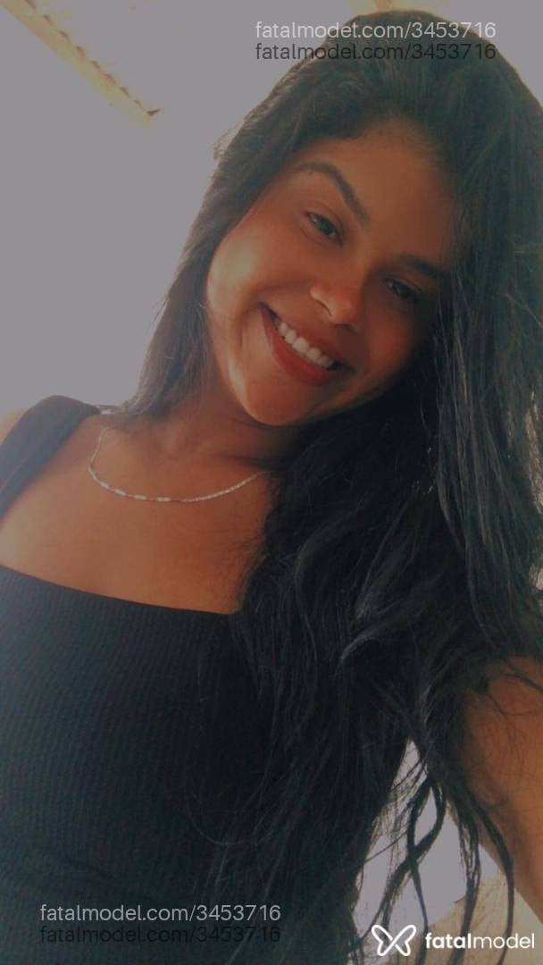 Acompanhante mulher morena (o) de olhos pretos - Hannah