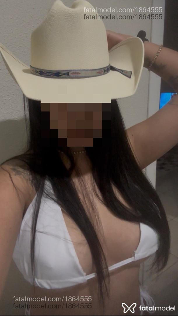 Acompanhante mulher morena (o) de olhos castanhos - Júlia