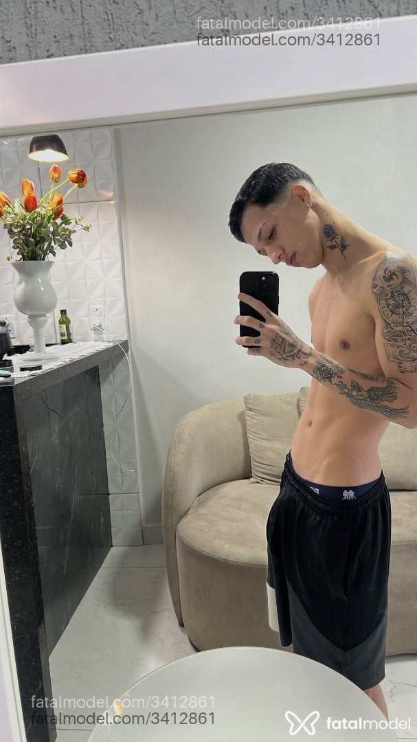 Acompanhante homem morena (o) de olhos castanhos - Arthur Lacerda
