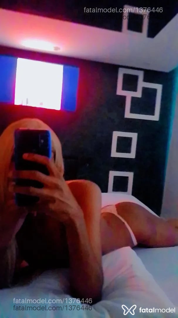Acompanhante travesti com cabelo castanho de olhos castanhos - Kyara Dantas