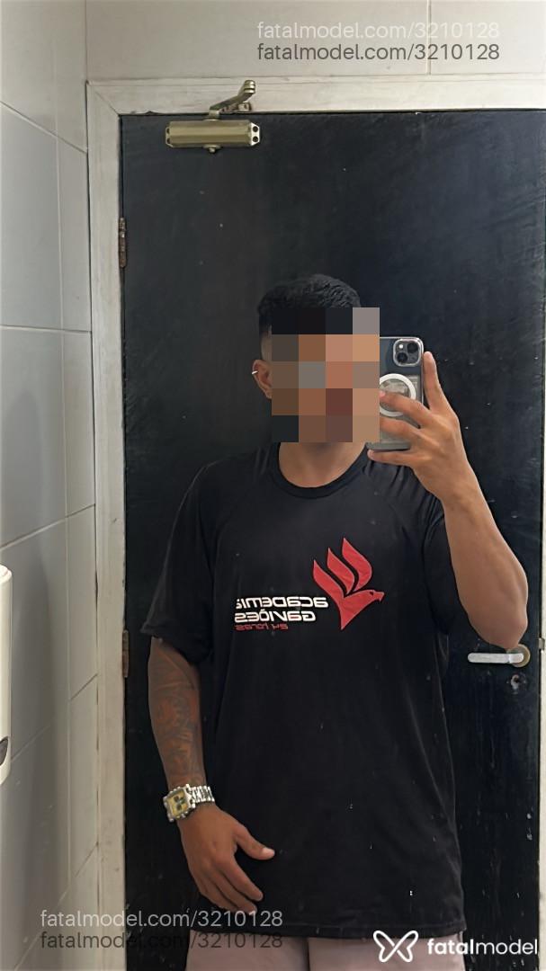 Acompanhante homem morena (o) de olhos pretos - Negãosarado