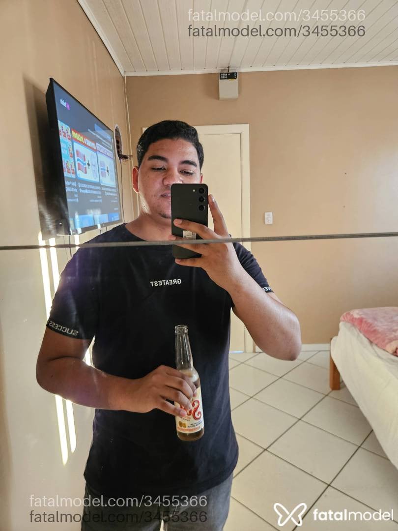 Acompanhante homem morena (o) de olhos castanhos - Wesley menezes