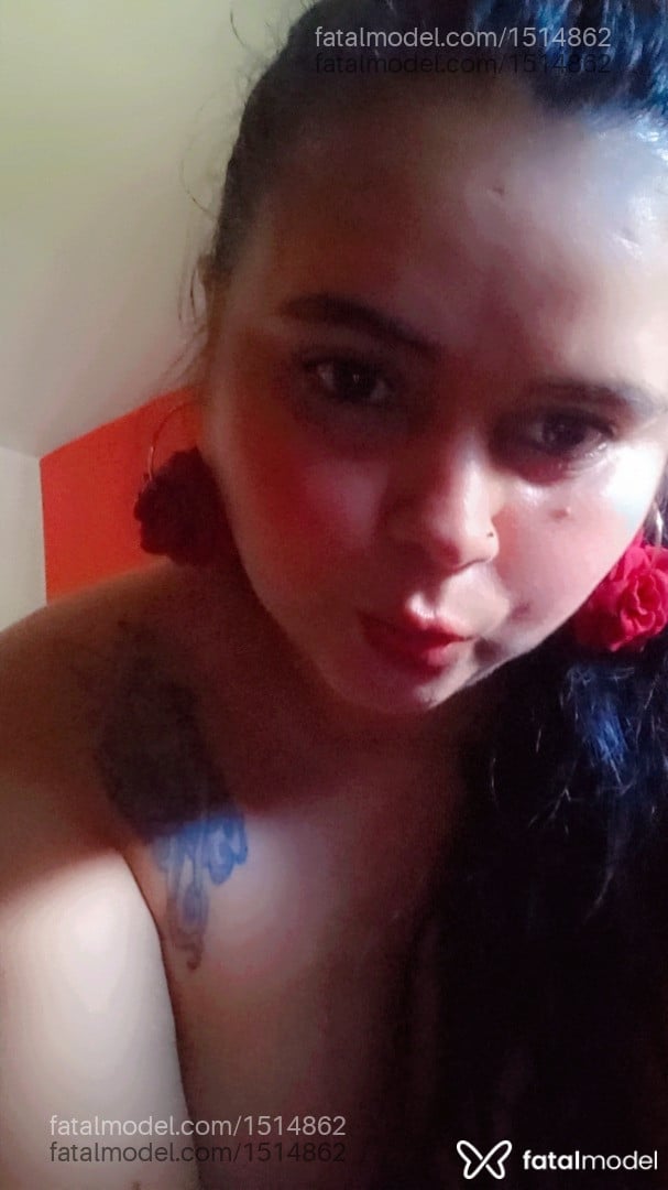 Acompanhante mulher morena (o) de olhos castanhos - Camila