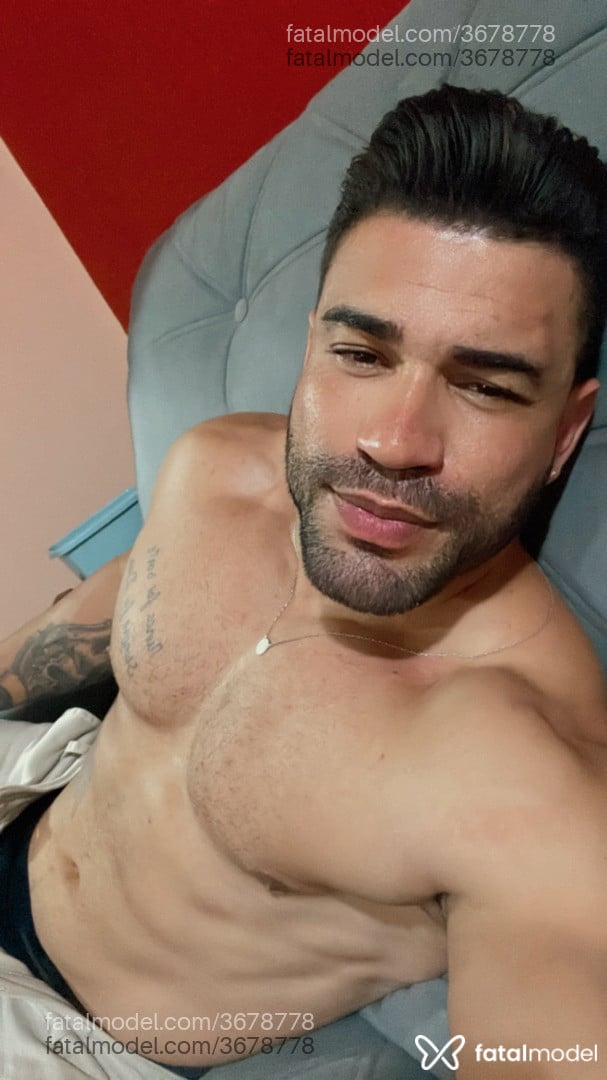 Acompanhante homem morena (o) de olhos castanhos - Figueiredo