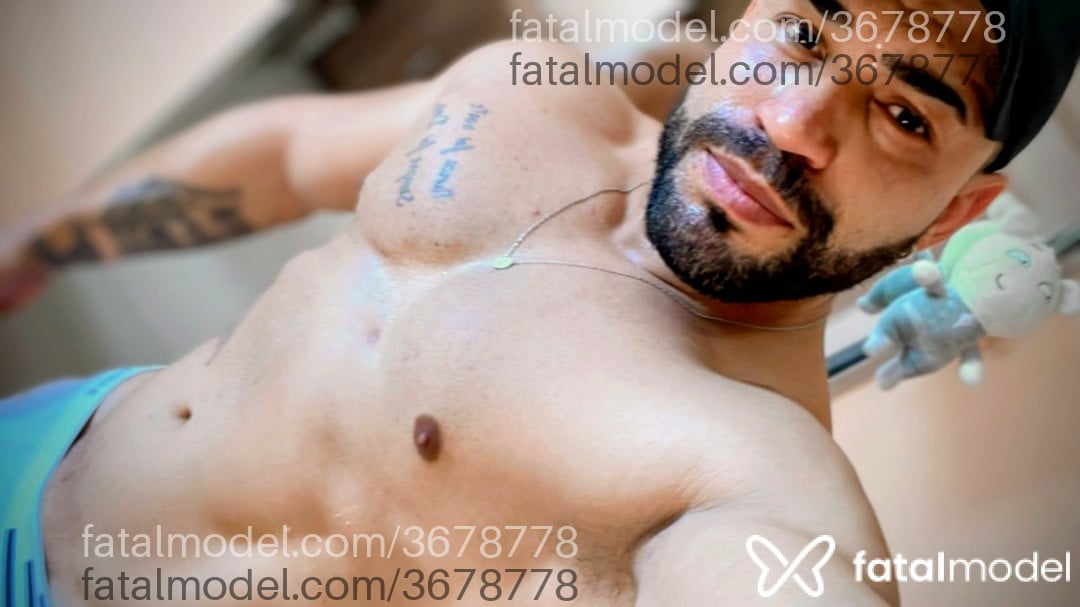 Acompanhante homem morena (o) de olhos castanhos - Figueiredo