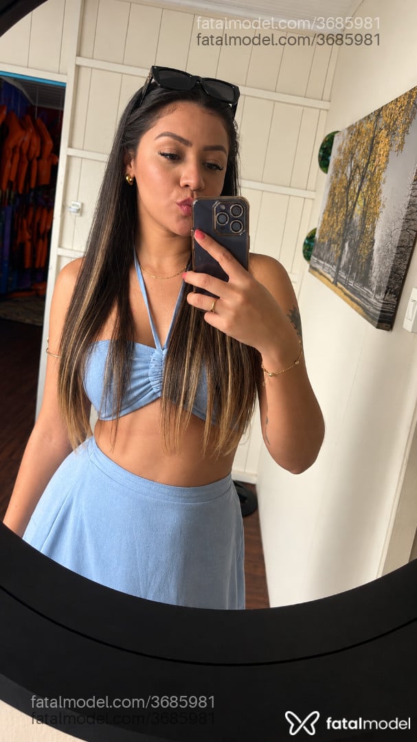 Acompanhante mulher morena (o) de olhos pretos - Babi Figueiredo