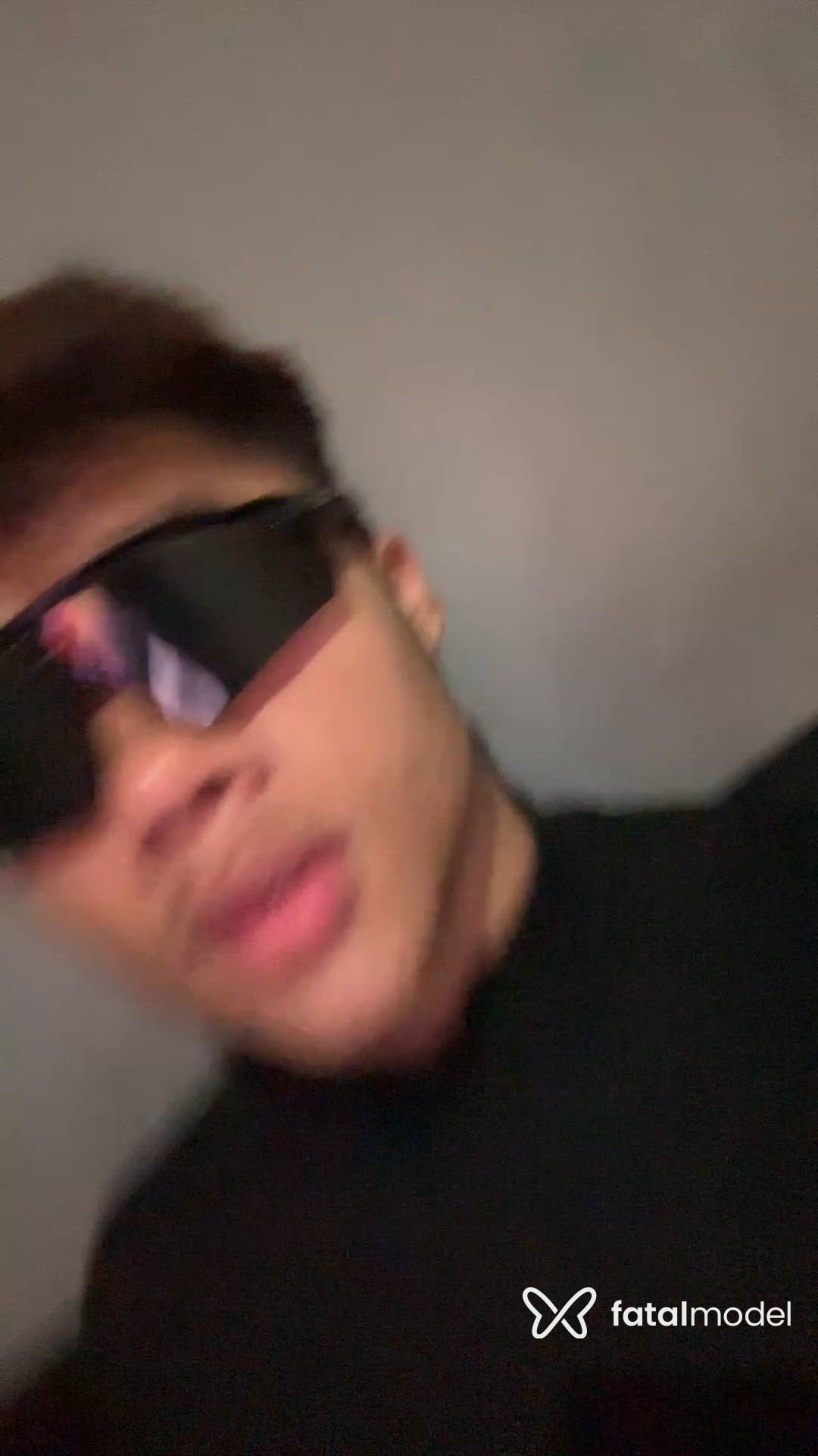 Acompanhante homem com cabelo castanho de olhos castanhos - Gab
