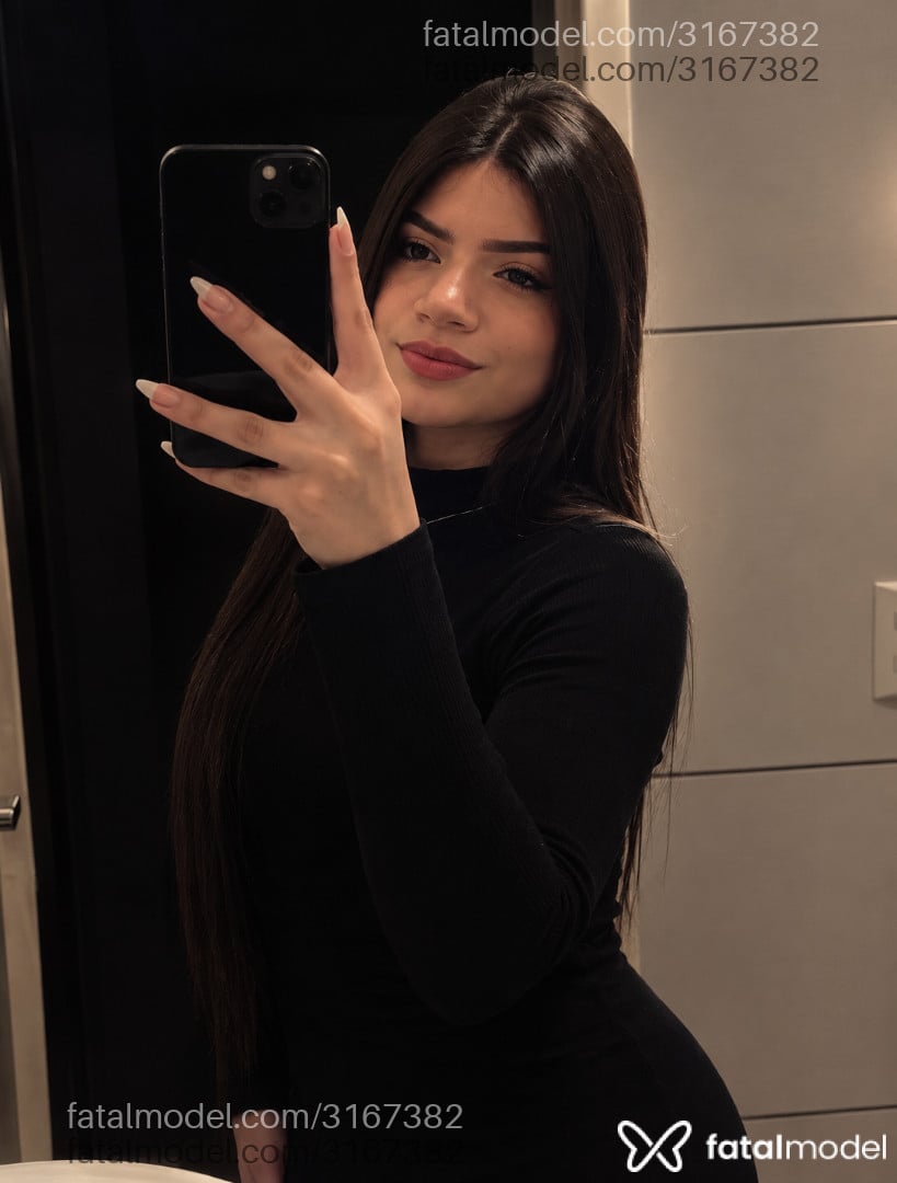 Acompanhante mulher morena (o) de olhos castanhos - Katlyn