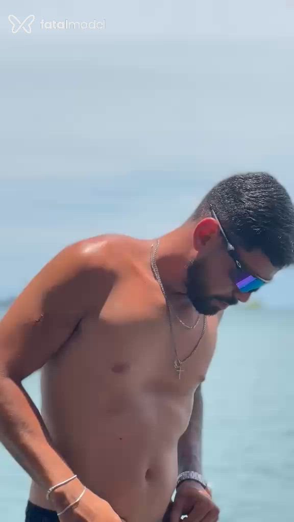Acompanhante homem morena (o) de olhos castanhos - Laprata