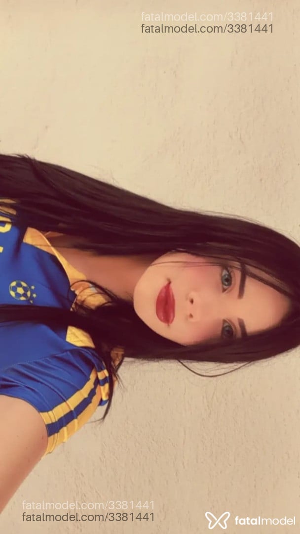 Acompanhante mulher morena (o) de olhos verdes - Mistério