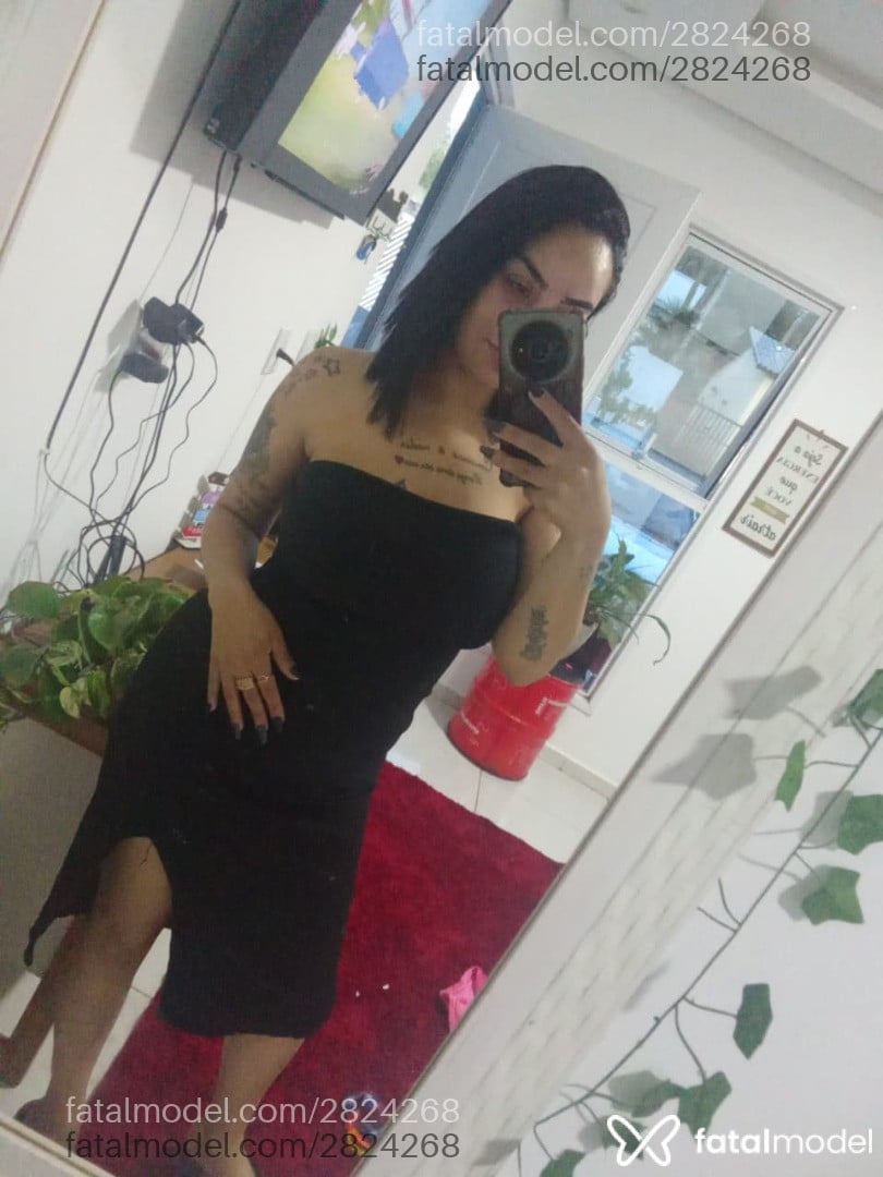 Acompanhante mulher morena (o) de olhos castanhos - Bela Flor