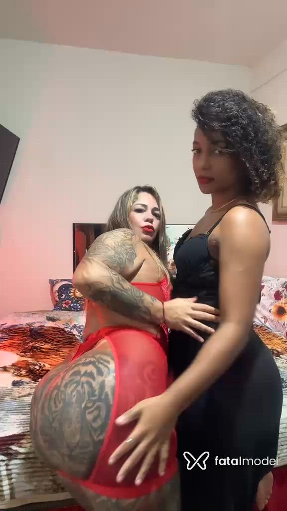 Acompanhante mulher com cabelo castanho de olhos pretos - Meel Todaa