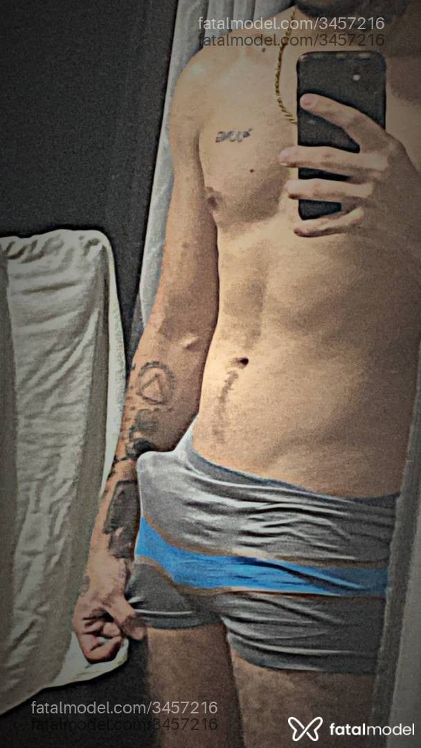 Acompanhante homem morena (o) de olhos castanhos em Virtual - Wesley