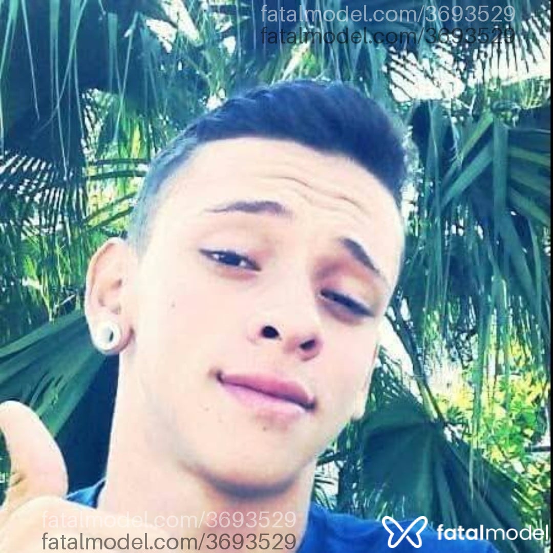 Acompanhante homem com cabelo castanho de olhos castanhos - Luizlais