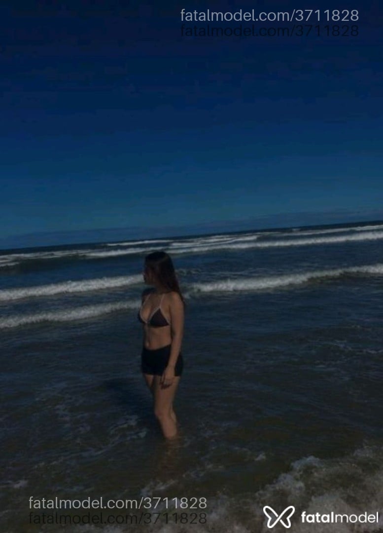 Acompanhante mulher ruiva (o) de olhos castanhos - Thamires