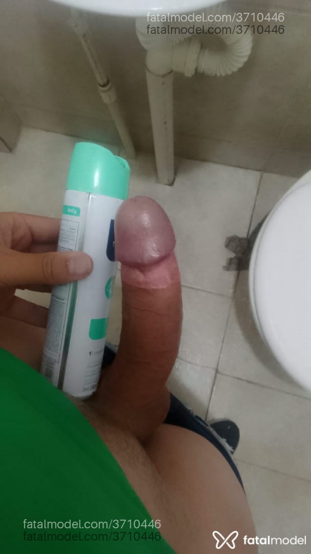 Acompanhante homem com cabelo castanho de olhos castanhos - Hfda Serra