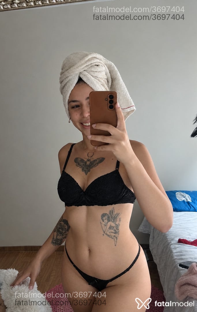 Acompanhante mulher ruiva (o) de olhos mel - Yasmin