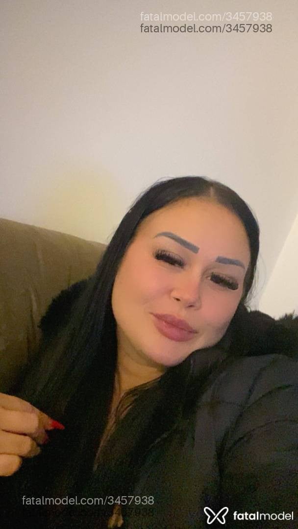 Acompanhante mulher morena (o) de olhos castanhos - Valesca Lins
