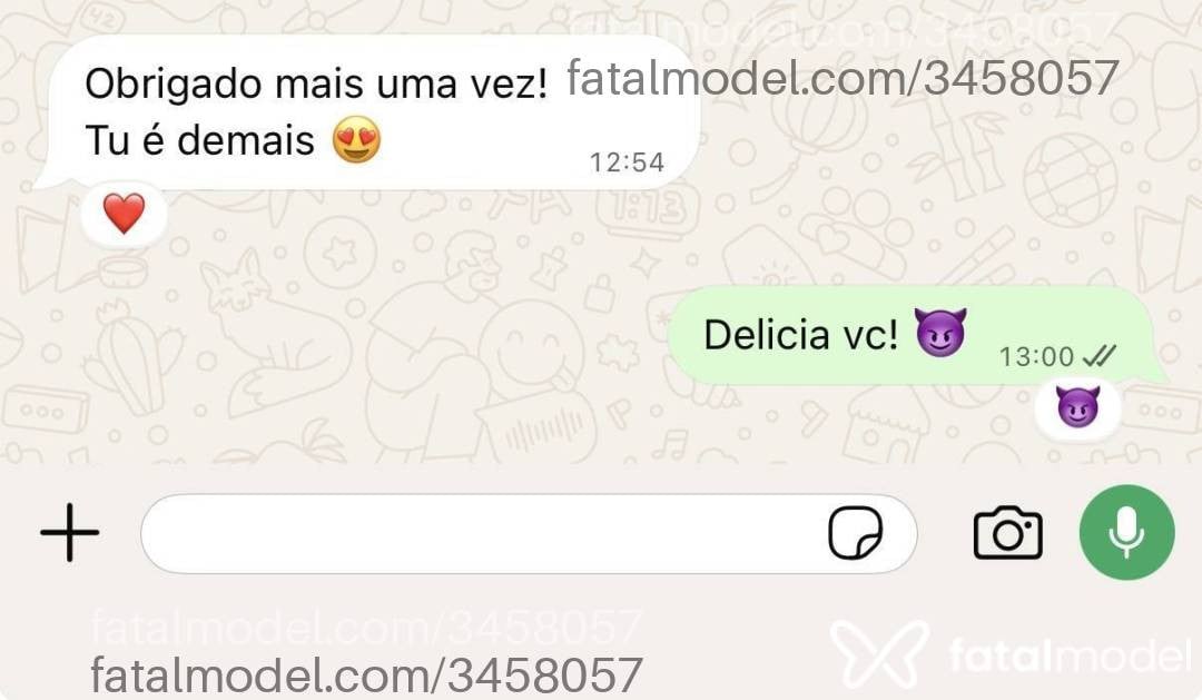 Acompanhante mulher morena (o) de olhos castanhos - Karen