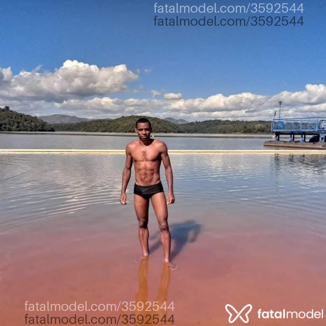 Acompanhante homem morena (o) de olhos castanhos - Souza
