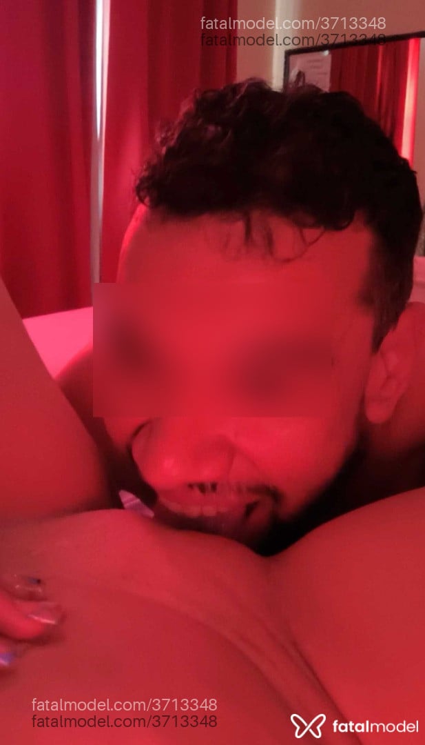 Acompanhante homem morena (o) de olhos pretos - Docedeurso
