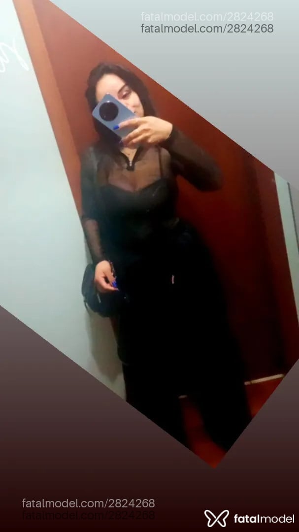 Acompanhante mulher morena (o) de olhos castanhos - Bela Flor