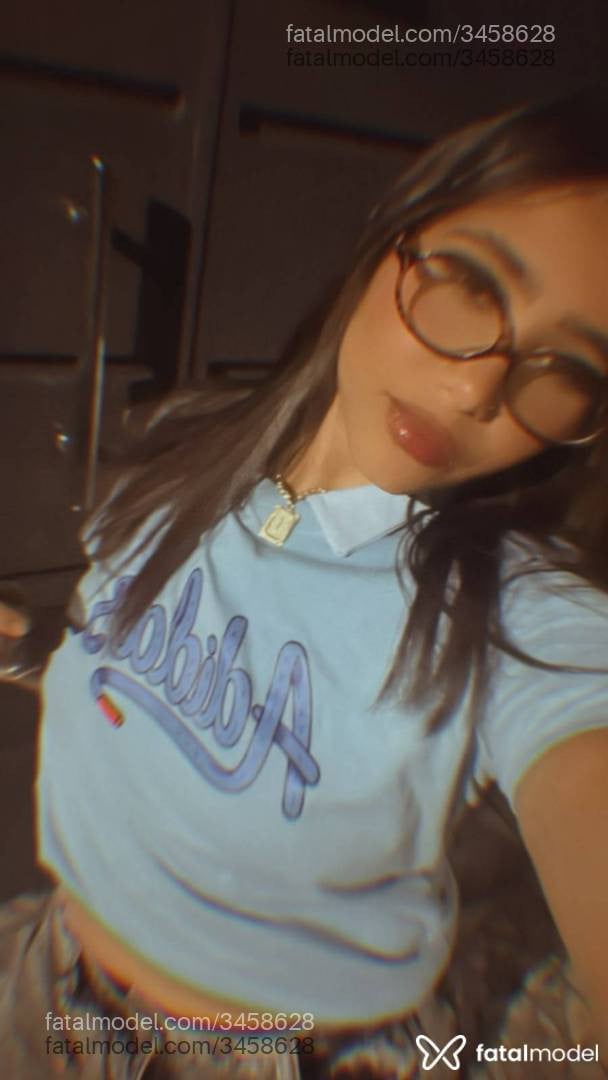Acompanhante mulher com cabelo castanho de olhos castanhos em Virtual - Nicoly