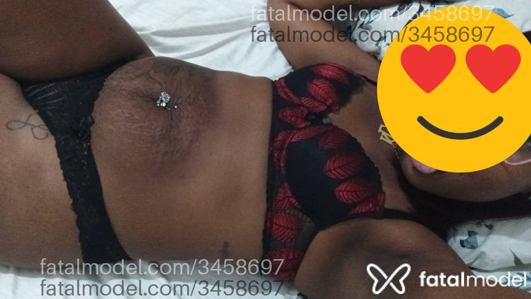 Acompanhante mulher morena (o) de olhos pretos - Stefany