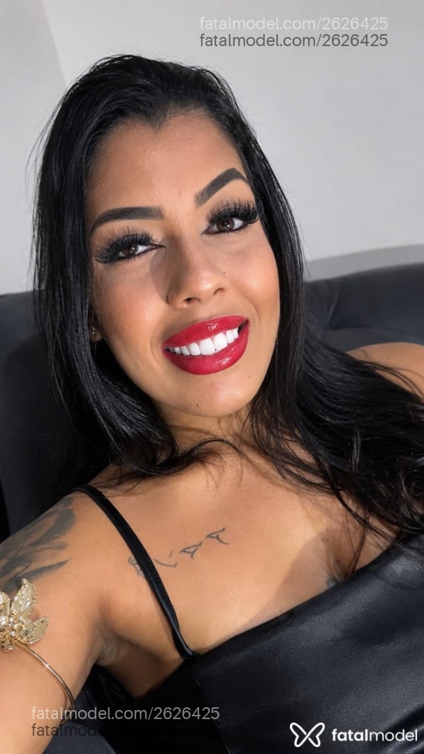 Acompanhante mulher morena (o) de olhos castanhos - Aline Nunes