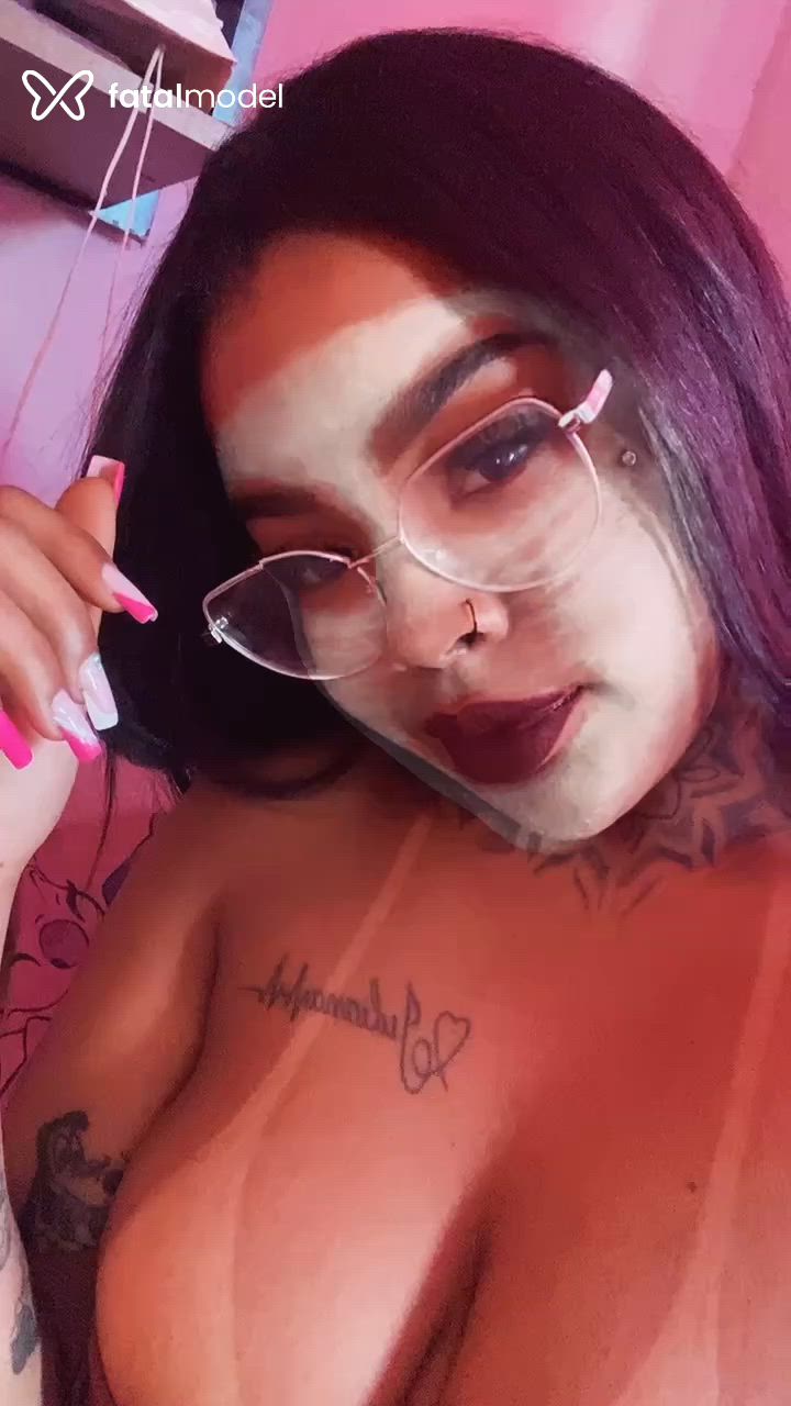 Acompanhante mulher morena (o) de olhos pretos - Gabrieli Silva