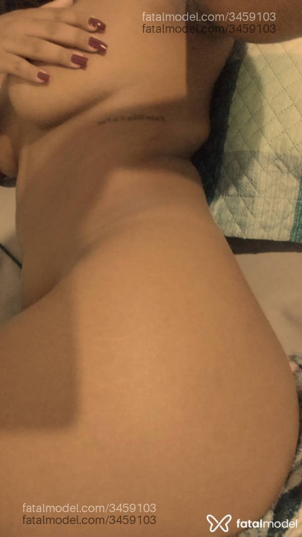 Acompanhante mulher com cabelo castanho de olhos castanhos em Duque de Caxias - Julia Souza