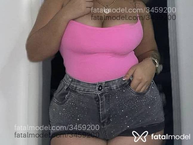Acompanhante mulher com cabelo castanho de olhos castanhos - Kaa