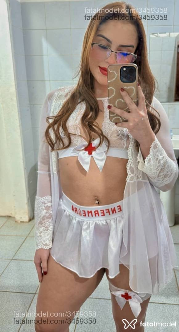Acompanhante mulher ruiva (o) de olhos castanhos - Brunna