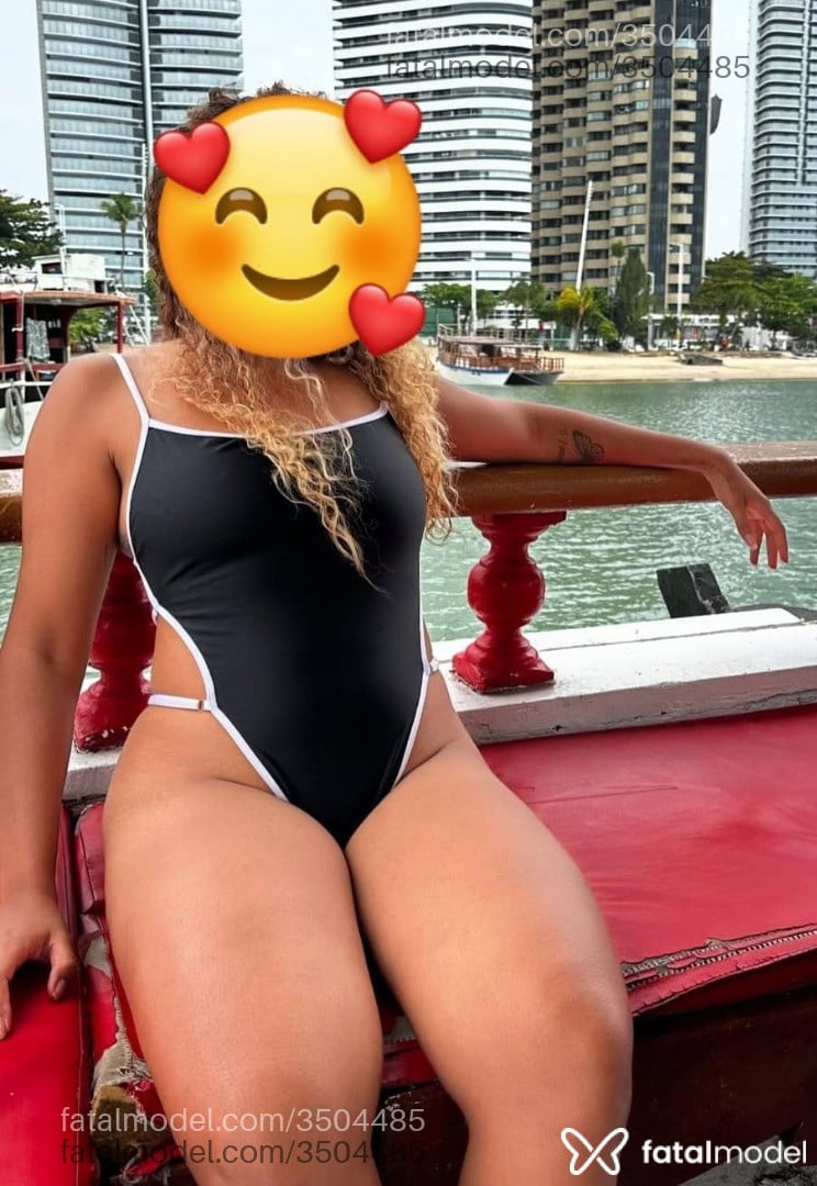 Acompanhante mulher morena (o) de olhos castanhos - Maria Laura