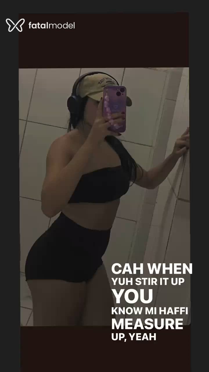 Acompanhante mulher com cabelo castanho de olhos castanhos - Scarlat Souza