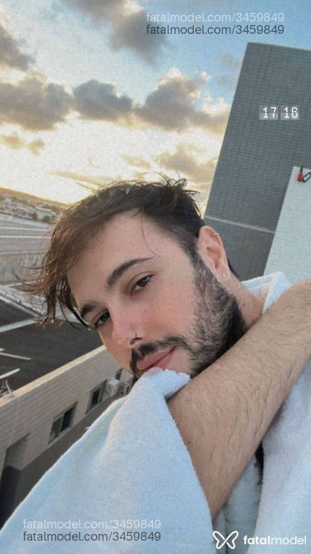 Acompanhante homem morena (o) de olhos pretos - Bruninho
