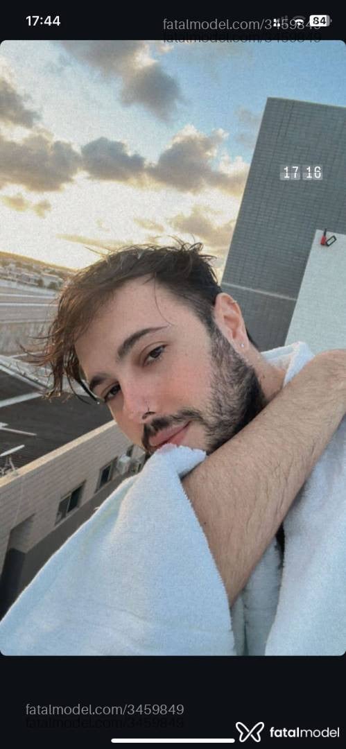 Acompanhante homem morena (o) de olhos pretos - Bruninho