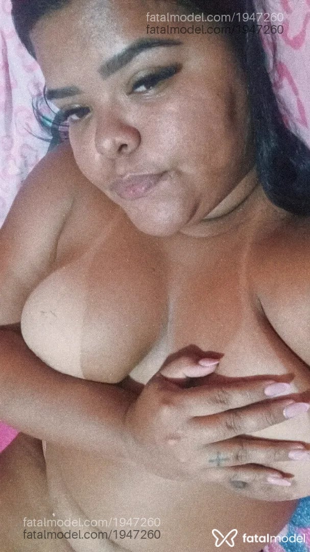 Acompanhante mulher morena (o) de olhos pretos - Mary Silva