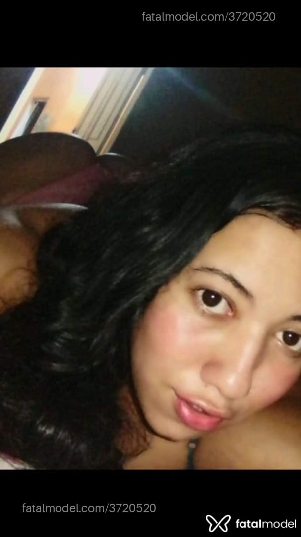Acompanhante mulher trans loira (o) de olhos castanhos - Cléo Cavalcante